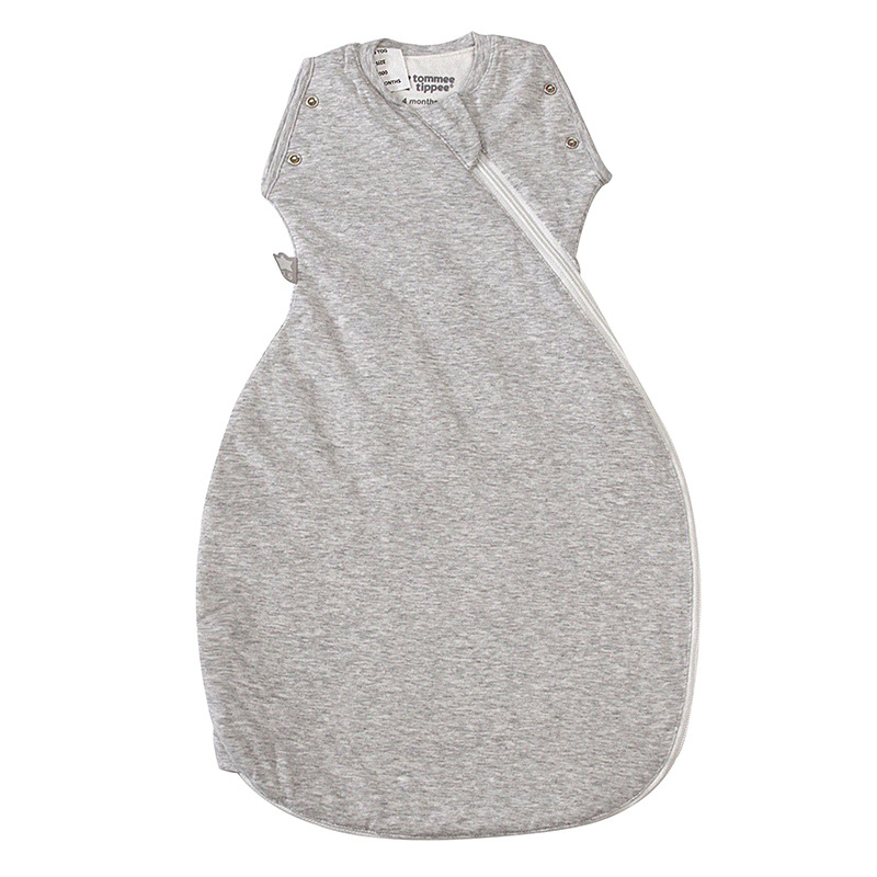 Baba alvózsák mellény-stílusban, külső és belső anyag 95% pamut, töltet poliészter pamut, 0-1 éves korig