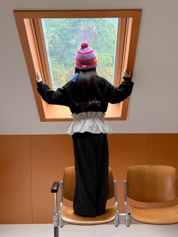 Детска рокля с дълги ръкави, качулка и корейски стил, зимна 2025, памук с начесване, модел със сърца и букви, А-линия, за деца 3–8 години