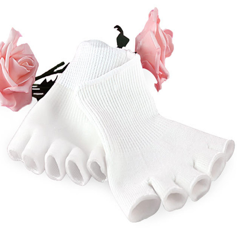 Spa gély pokrýva prstov a chodidiel s hydratačným gélom; krátka trubica; 80-90% polyester; dvojitá ihla a dvojité šitie; 132 ihiel