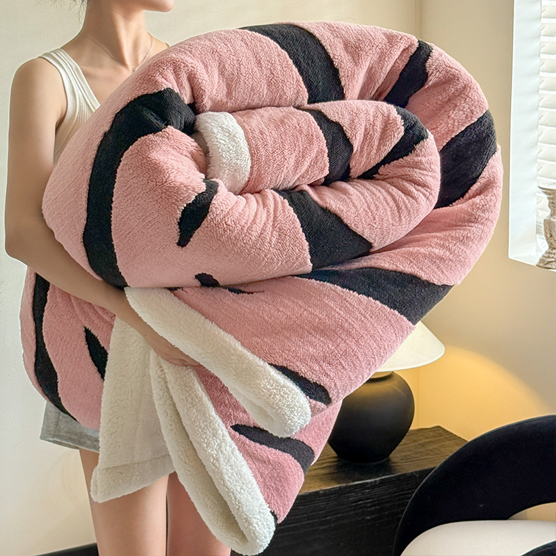 Κουβέρτα φλίς γάλακτος με ζακάρ διπλού στρώματος, για όλη τη σεζόν, πολυεστέρας, μοτίβο ριγέ και καρό