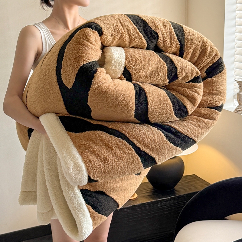 Κουβέρτα φλίς γάλακτος με ζακάρ διπλού στρώματος, για όλη τη σεζόν, πολυεστέρας, μοτίβο ριγέ και καρό