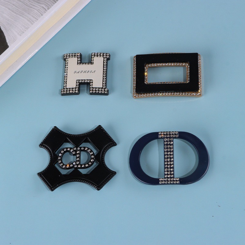 Fém cipőcsat • Modell: cipőcsat • Stílus: fényes, európai-amerikai divat • Márka: Precise Vision • Megfelelő cipő típusok: bőr cipő, csizma, magassarkú, egyéb • Termék kód: XK1369