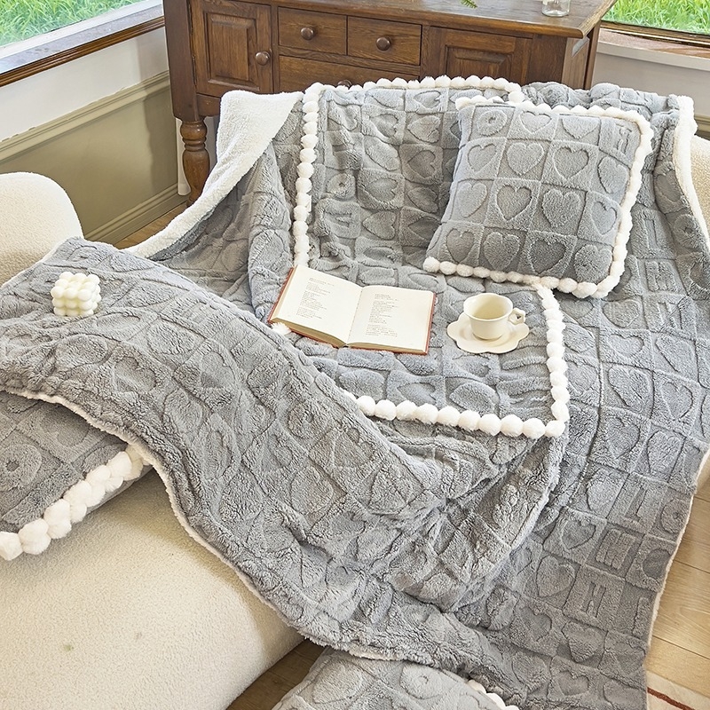 Zimska debela jastučnica-ćebe za auto i ured — jastuk od koralnog velura za kauč i kratak odmor