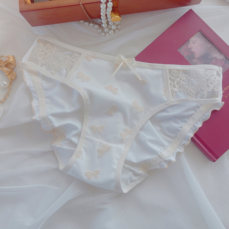 Damske gaćice od milk-silk s izšivanjem, prozračne, srednji struk, udobne