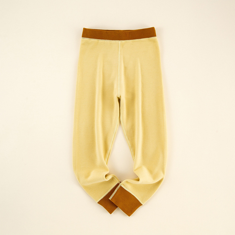 Kerti őszi–téli termo leggings, uniszex, belső melegítő, összetétel: 47,9% regenerált cellulóz, 44,1% akril, 8% elasztán, 3–8 év