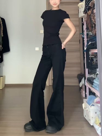 Ženske bootcut traperice – visok pas, srednja debljina; glavna tkanina: polipropilen, druga tkanina: druga (30–50%); proljeće 2025.
