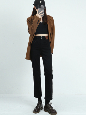 Ženske traperice — uski kroj, visokim pojasom, denim, 70–80% pamuka, Ice wash (urban stil) (denim; 70–80% pamuka; visok pojas; uski kroj)