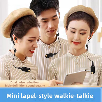 Walkie-Talkie s držačem za uho, 400-470 MHz, 22 kanala, doseg 1.5-3 km, izlazna snaga 0.5-3 W