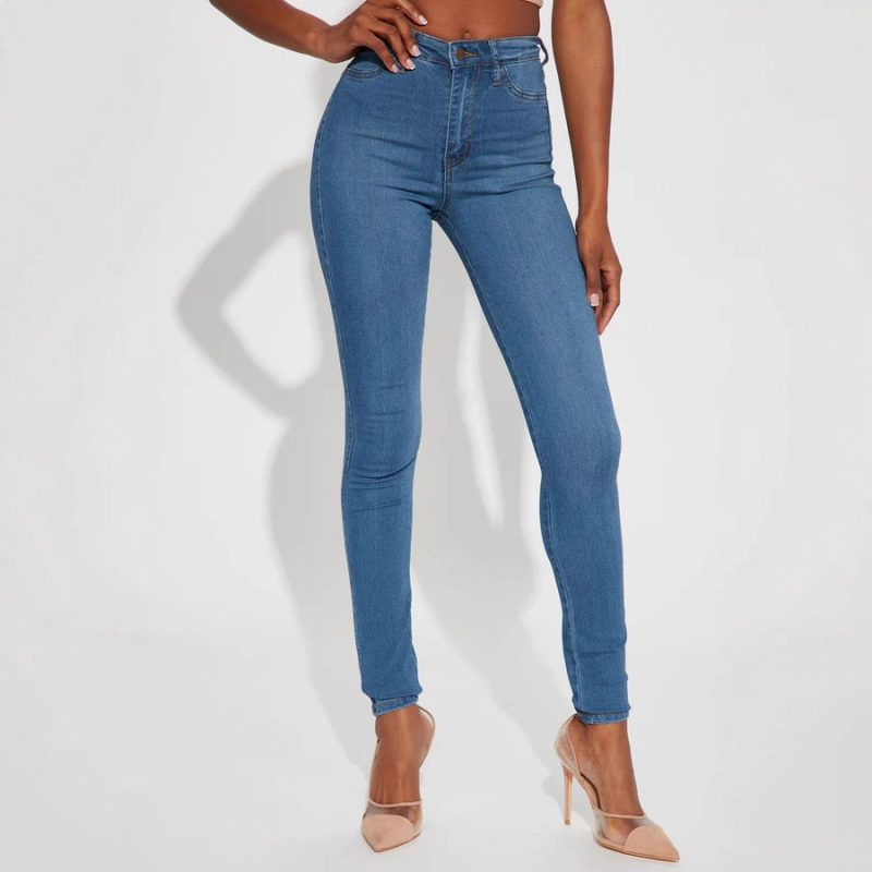 Ženske traperice, visokim strukom, uski kroj, denim, 70-80% pamuka, minimalistički stil