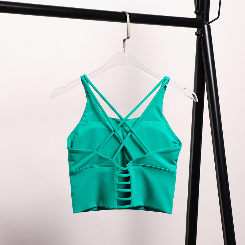 Αθλητικό σουτιέν-τοπ Lulu με επένδυση, βασικό ύφασμα 87% νάιλον, επένδυση 13% ελαστάνη, σταθερές διπλές τιράντες, πλήρες καλύμμα με λεπτά διαμορφωμένα cups, γρήγορο στέγνωμα, για τρέξιμο, γυμναστική, ποδηλασία, ορειβασία