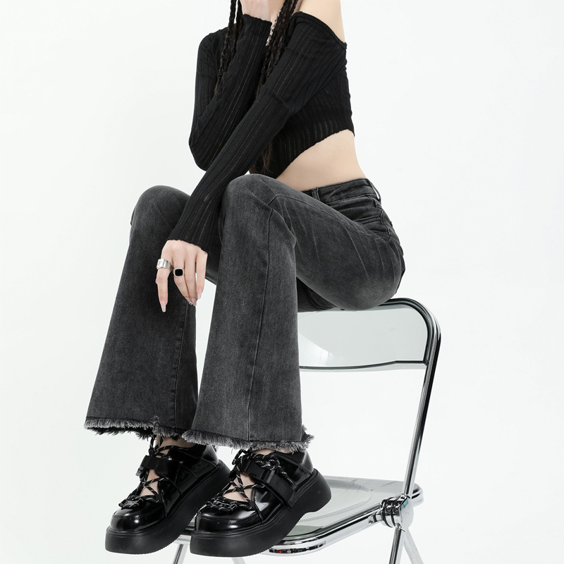 Ženske traperice od denima s visokim strukom, bootcut kroj, izlizani rubovi, mikro-blown tekstura, gusta tkanina