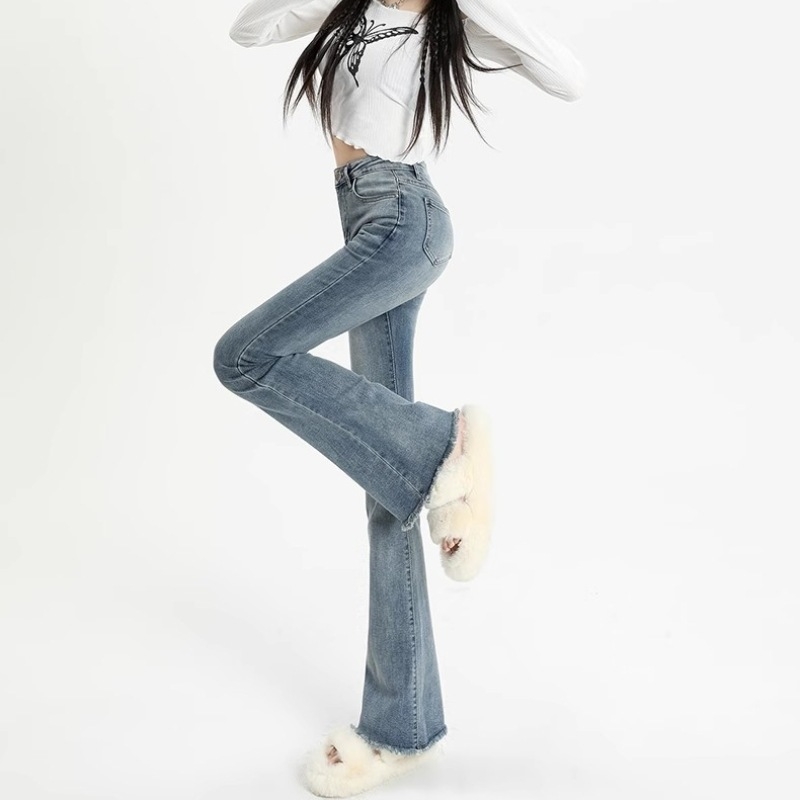 Ženske traperice od denima s visokim strukom, bootcut kroj, izlizani rubovi, mikro-blown tekstura, gusta tkanina