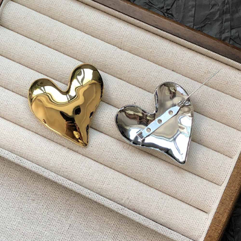 Сърцевидна брошка от сплав, опростен стил, електроплакирана, за жени.