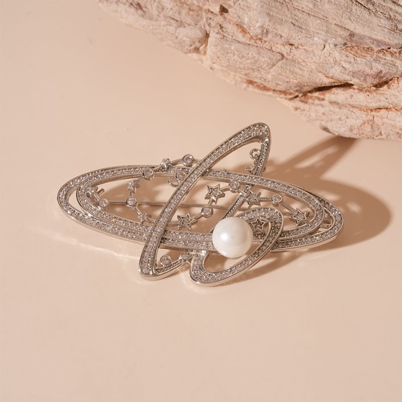 Брошка - медна, звездообразен стил, диамантена обработка, украса