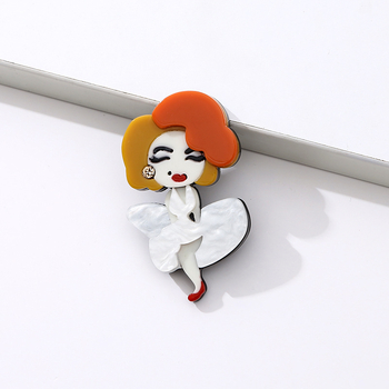 Akrilna broš Monroe motiv, geometrijski dizajn, spojna konstrukcija, unisex, sladak stil