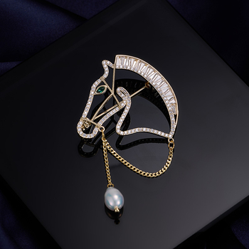 Liyu Jewelry Životinjska broš - bakrena s cirkonima, ugradnja, unisex, lagani luksuz, Zodijak konja