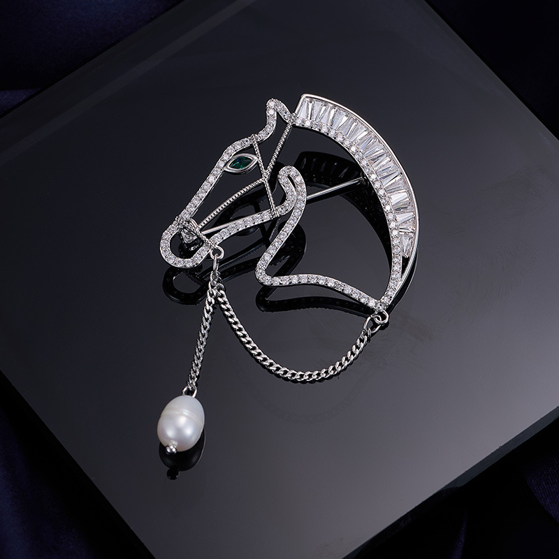 Liyu Jewelry Životinjska broš - bakrena s cirkonima, ugradnja, unisex, lagani luksuz, Zodijak konja