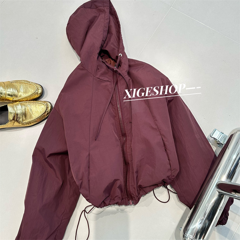 Ženska windbreaker jakna s kapuljom, šnira za podešavanje, širok kroj, zip, poliester