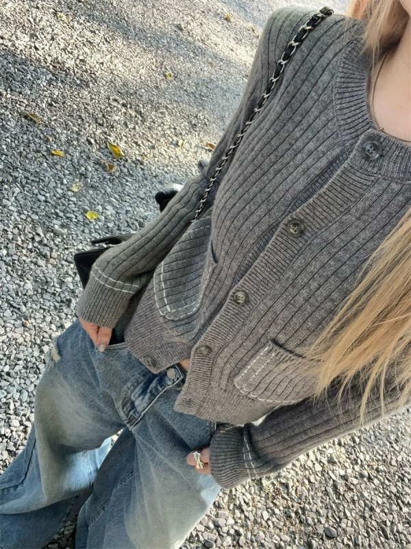 Kardiganski džemper — slim fit, okrugli ovratnik, dugi rukavi, smjesa akrila i elastana