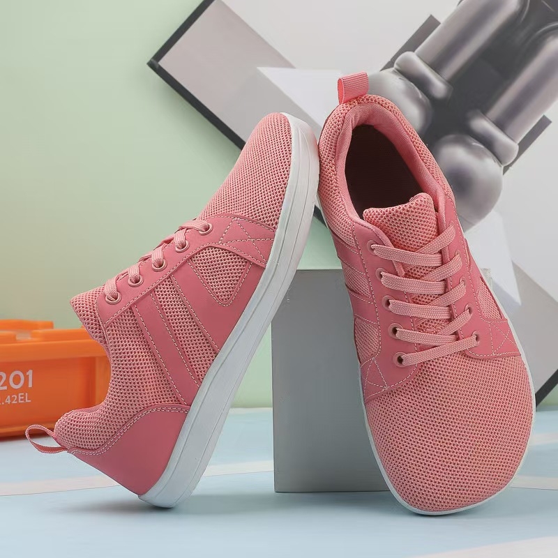 Планински обувки за туризъм, горно покритие от fly weave и синтетична кожа, подметка от естествен каучук, нисък глезен, дишащи