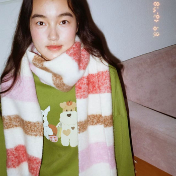 Вълнен микс шал с райета и пискюли, винтидж литературен стил, зимен 2025, антистатичен и топъл