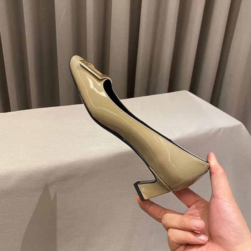 Дамски обувки с квадратна катарама, лакована кожа, квадратен нос, дебел ток 6–8 см, Slip-On, гумена подметка