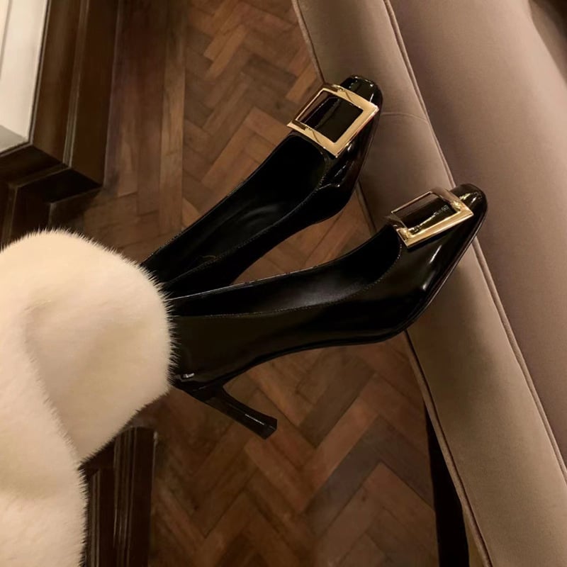 Дамски обувки с квадратна катарама, лакована кожа, квадратен нос, дебел ток 6–8 см, Slip-On, гумена подметка