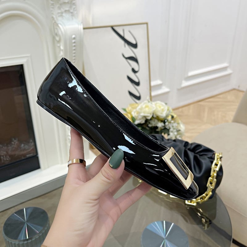 Дамски обувки с квадратна катарама, лакована кожа, квадратен нос, дебел ток 6–8 см, Slip-On, гумена подметка