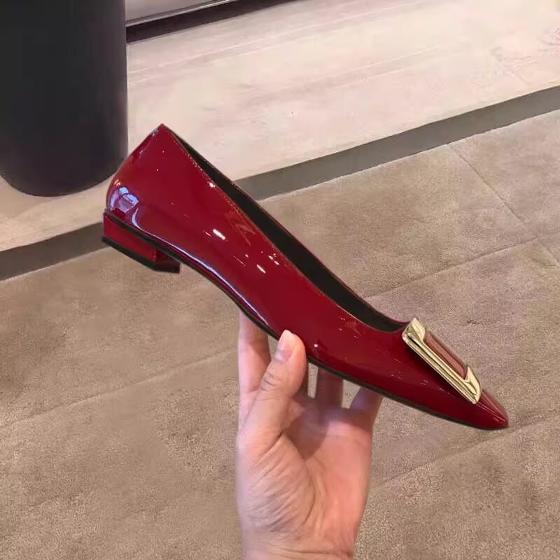 Дамски обувки с квадратна катарама, лакована кожа, квадратен нос, дебел ток 6–8 см, Slip-On, гумена подметка