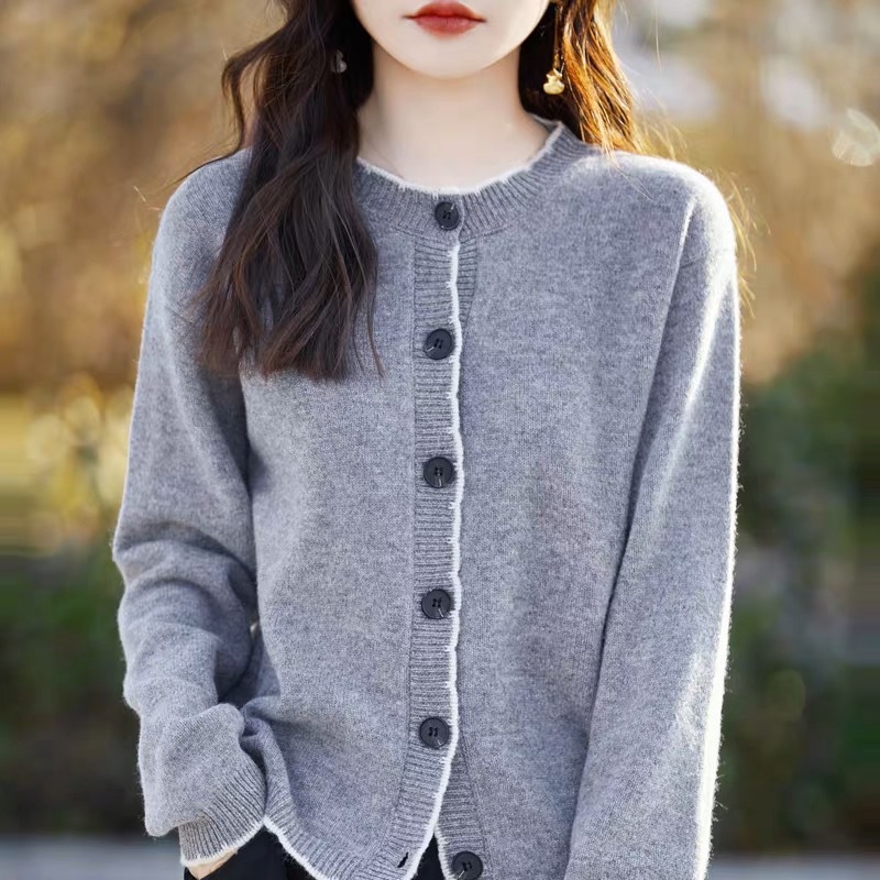 Cardigan od poliesterskog pletiva, okrugli izrez, dugi rukavi, osnovni gradski stil