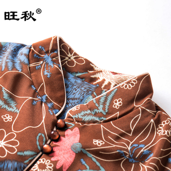 Жилет от полиестер с копринен пълнеж, ретро стил, полу-висока яка, геометричен модел