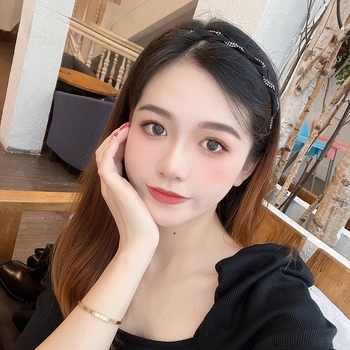 Kristályos fejfedő, Boman márka, kézzel készült, japán-koreai stílus.