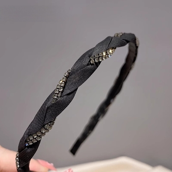 Kristályos fejfedő, Boman márka, kézzel készült, japán-koreai stílus.