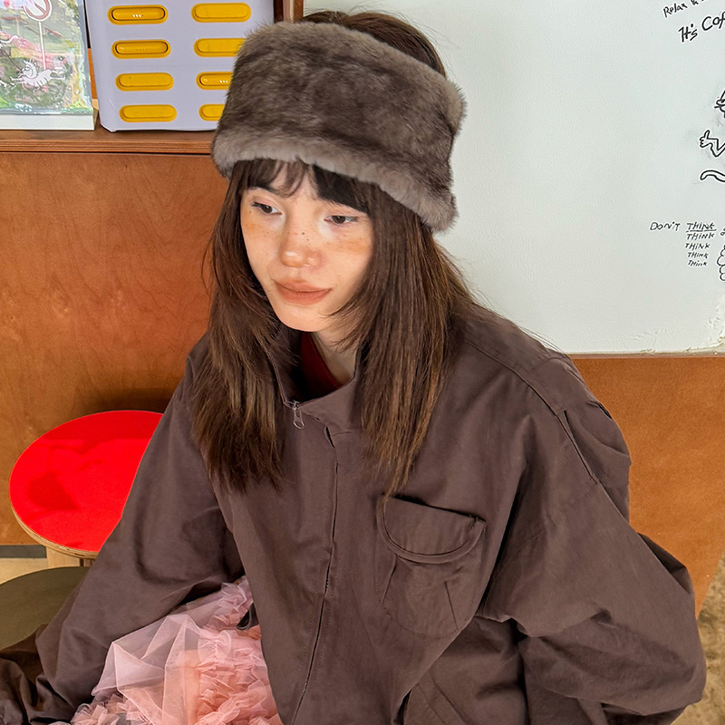 Hajpánt GOFREEJOY, koreai stílus, akril, leopárd mintás, ősz 2025