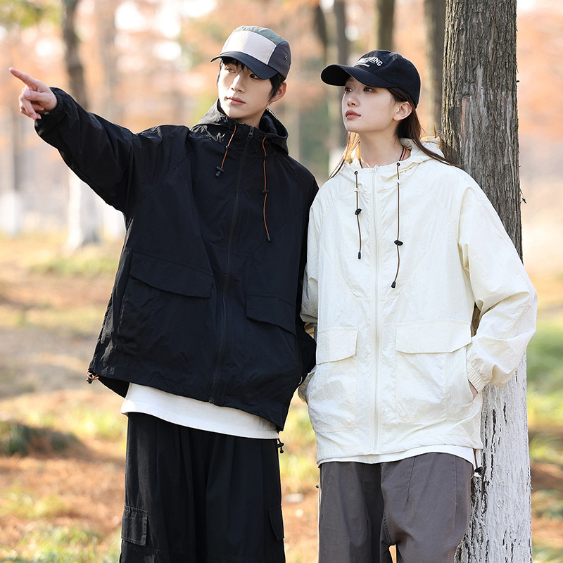 ODJEĆA ZA ZAŠTITU OD SUNCA UPF50+, tanka i prozračna, najlon smjesa, zatvarač, bočne džepove