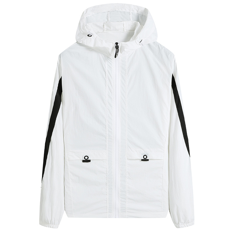 Muška ljetna jakna od ice-silk materijala, prozračna, s kapuljačom, slim fit, zatvarač.