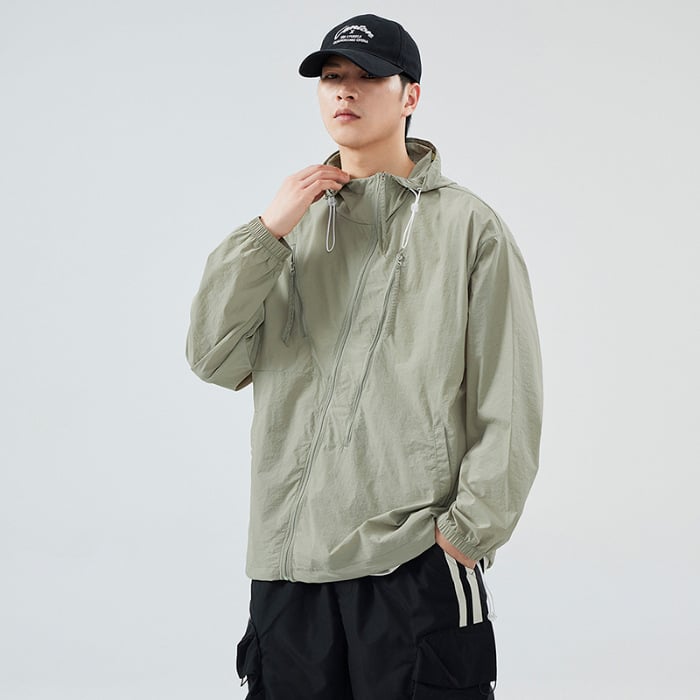 Muška kapuljačom jakna s UV zaštitom UPF50+ – lagana, prozračna vanjska jakna za ribolov s više džepova i prednjim zatvaračem