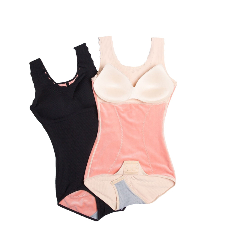 Melegítő testformáló body fleece-betéttel, melltartó párnákkal, dupla rétegű kialakítással, fenékemeléssel és hasformázással női