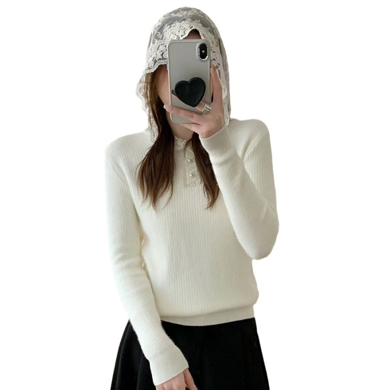 Hooded džemper s flisom iznutra, jednobojan, core-spun vlakna s imitacijom mink velura; viskozna 30–50% i najlon <30%; dugi rukavi, duljina 50–65 cm, zima 2024