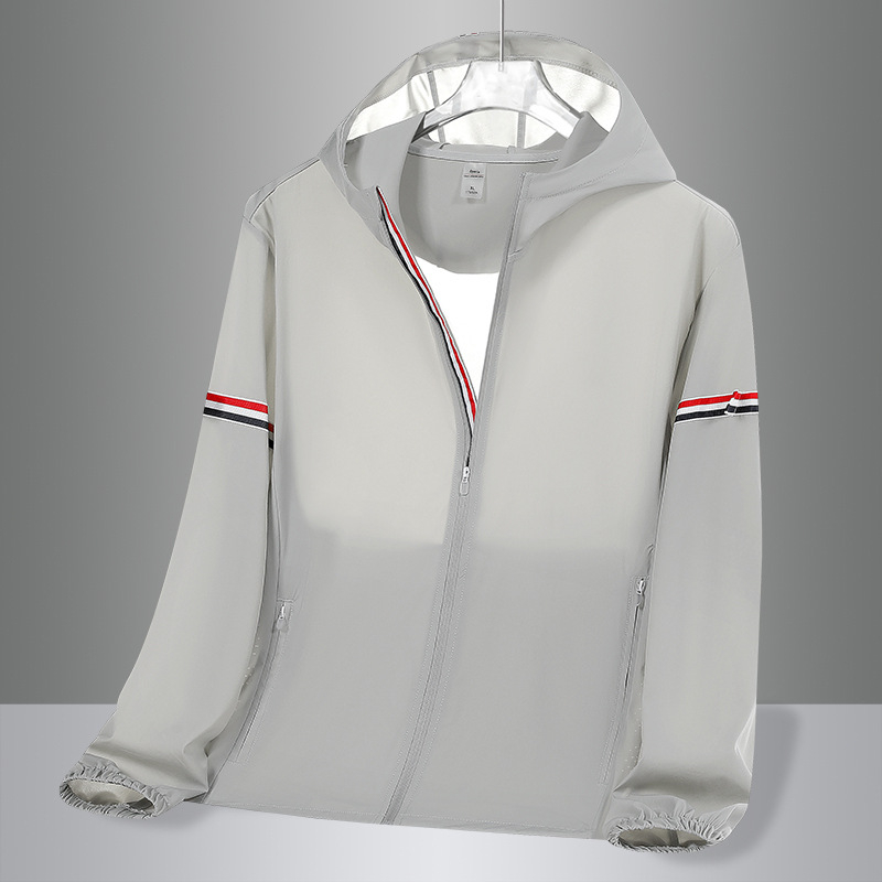 Vanjska windbreaker jakna s prugastim uzorkom, kapuljom, UPF50 UV zaštita, lagani najlon, prozračna, brzo se suši