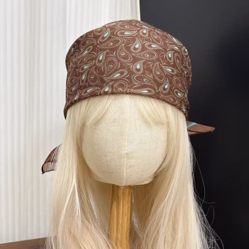 Retro šal za glavu s printsom cashew, svilen, valovita forma, model A2001-11, individualno pakiranje, lansiranje jesen 2025