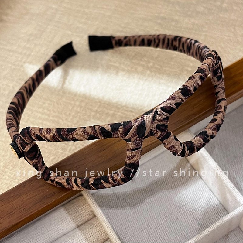Traka za kosu s leopard uzorkom i osmijehom, od mješovitih materijala, unisex, sladak stil