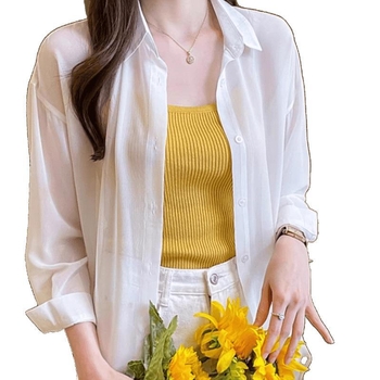 Chiffon anyagú ing; 95%+ fő anyag összetétel; Polo gallér; hosszú ujjú; laza szabás