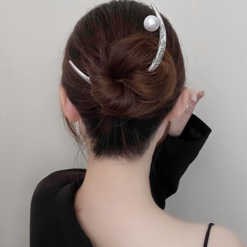 Hajcsat hold alakú – kínai stílus, geometriai dizájn, elektroplakálás, anyag: ötvözet, hajkiegészítő