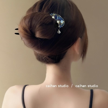 Hajtű (Fa; Csillagkép alakú; 2021 nyara; Fejfedő)