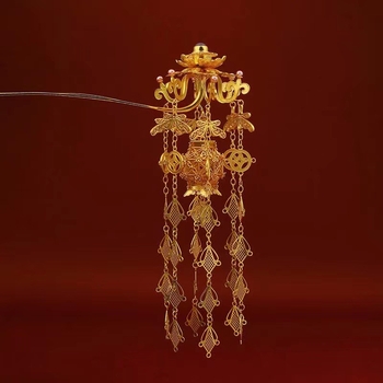 Hajtű antik stílusban bojtokkal és virágos dizájnnal, réz elektroplatált felülettel