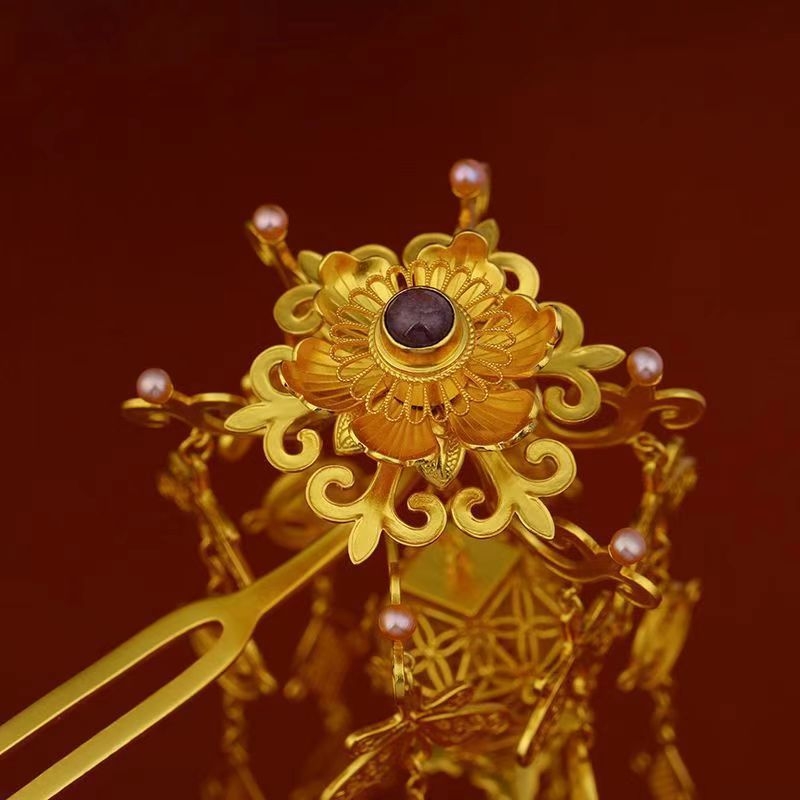 Hajtű antik stílusban bojtokkal és virágos dizájnnal, réz elektroplatált felülettel