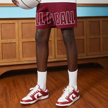 Muške ljetne košarkaške kratke hlače – opuštene krojenje, brzo sušeće, 100% poliester, kratka dužina, ravni kroj