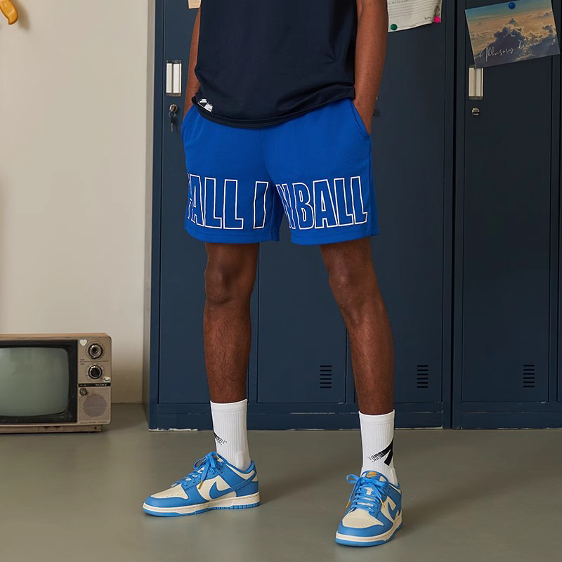 Muške ljetne košarkaške kratke hlače – opuštene krojenje, brzo sušeće, 100% poliester, kratka dužina, ravni kroj