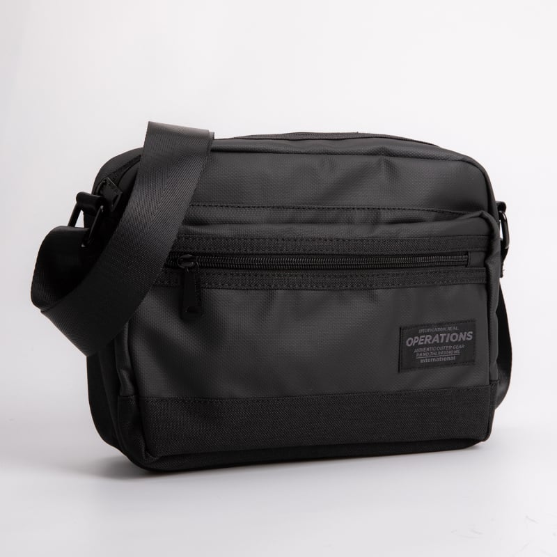 Geantă de umăr pentru bărbați din pânză, cu fermoar, cu o curea, buzunare interioare pentru telefon și card — stil stradal